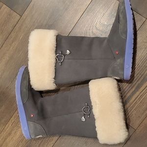 Womens Ugg tall boot sz 6